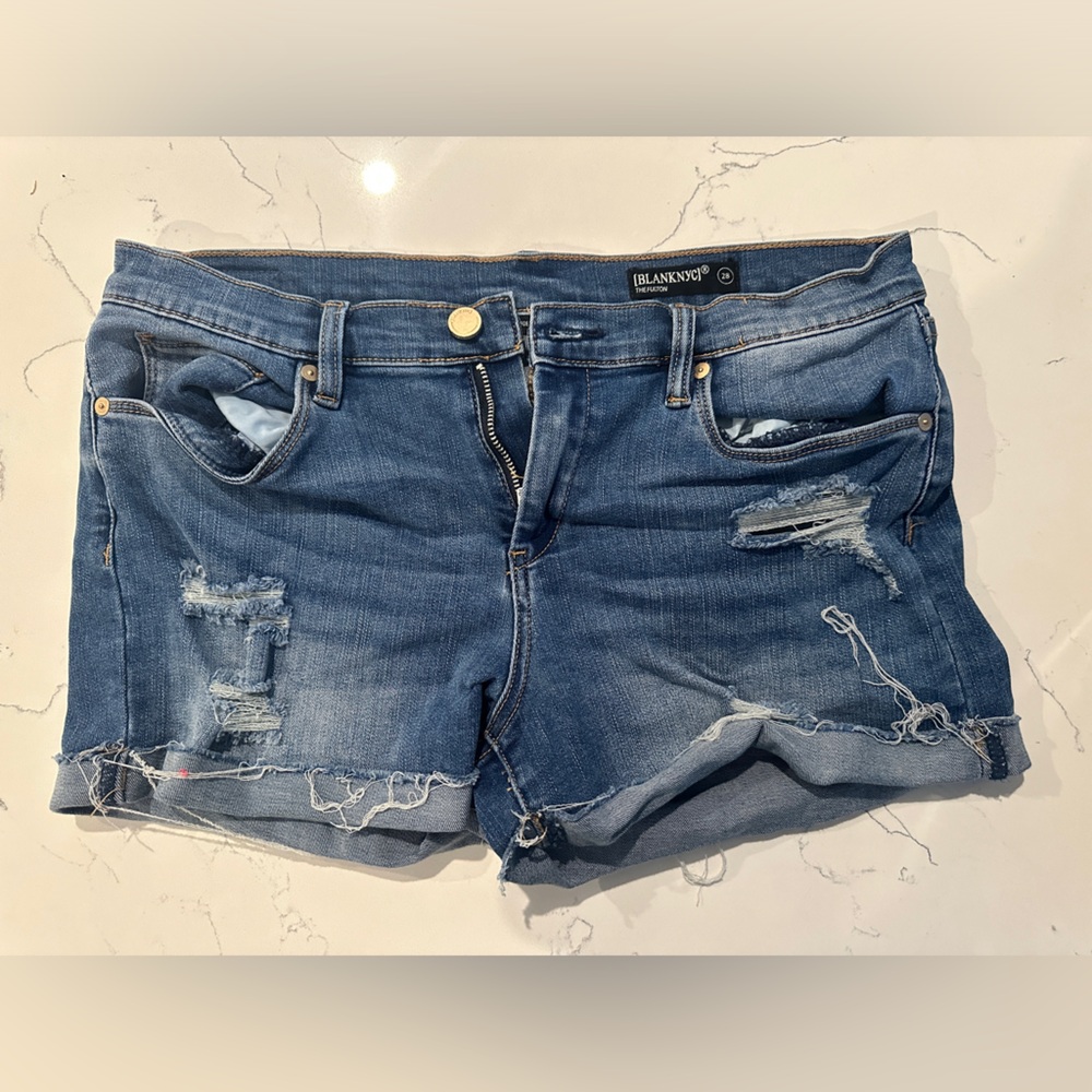 Women’s Jean shorts size 28